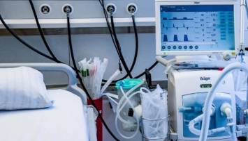 Киевстар передал больницам 10 аппаратов ИВЛ и 20 мониторов пациента