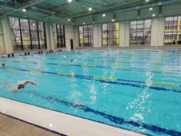 Чем участников чемпионата по плаванию мелитопольский бассейн покорил (фото, видео)