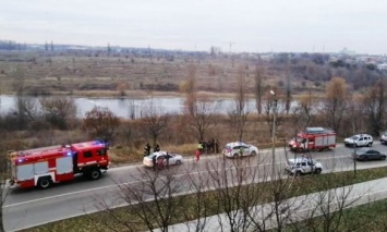 В Полтавской обл. двое детей на пруду провалились под лед