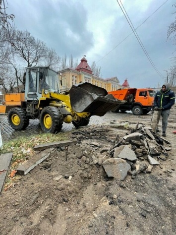 Скоро на территории БГПУ появится новая тротуарная дорожка