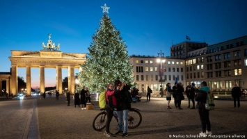 Коронавирус в Германии: жесткий карантин на Рождество неизбежен?