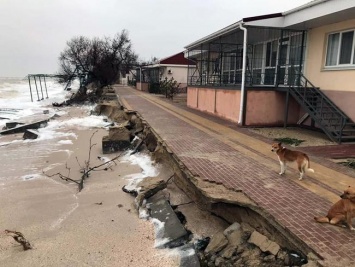 Пострадавшим от шторма базам отдыха поможет Приазовский нацпарк (ФОТО)