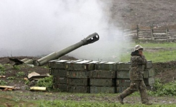 Война в Нагорном Карабахе: Армения заявила о наступлении Азербайджана