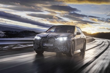 Электрокросс BMW iX 2022 года протестируют на морозном севере