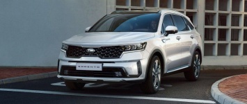 В сети показали видео разгона гибридного Kia Sorento 2021