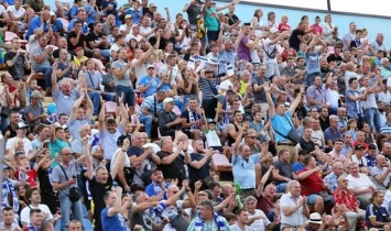 Десна выступила с жесткой критикой ситуации с беспорядками на стадионе в Чернигове