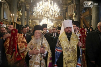 "Именно наше единство и вера - ключ к нашим победам", - Митрополит Епифаний поздравил украинцев со 2 годовщиной создания ПЦУ