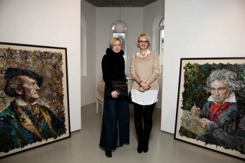 В Киеве проходит уникальная выставка "Портреты, которые говорят", ФОТО