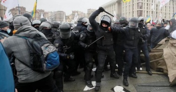 Протесты на Майдане - полиция открыла производство из-за «группы нетрезвых мужчин»