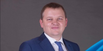 Председателем областного совета выбрали криворожанина Николая Лукашука, - ФОТО