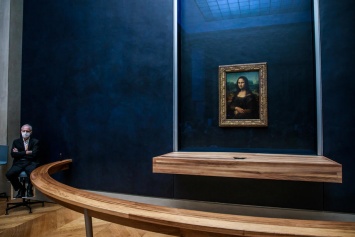 Лувр продал право на близкое знакомство с Джокондой за $98 000