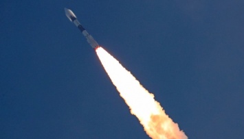 Индия запустила ракету-носитель со спутником связи
