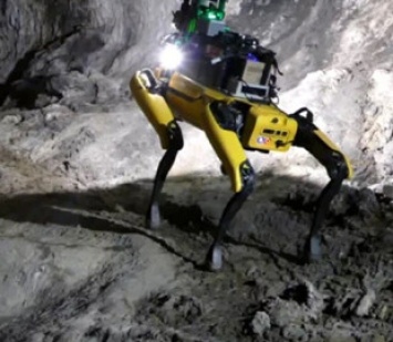NASA тренирует собаку-робота с ИИ для исследования пещер на Марсе