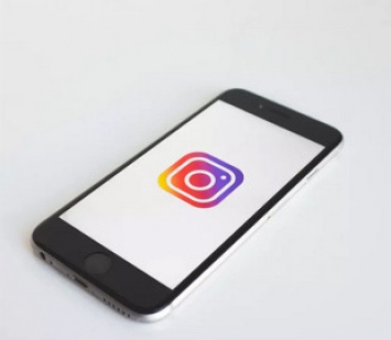 Из-за ошибки в Instagram стала видна скрытая информация о пользователях