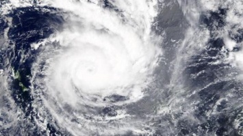 Разрушительный ураган полностью уничтожил тихоокеанский остров (видео)