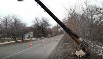 В Полтаве водитель врезался в столб