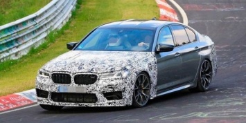 BMW выкатила на трек топовую M5