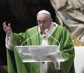 Папа Франциск готовит рождественское послание верующим онлайн