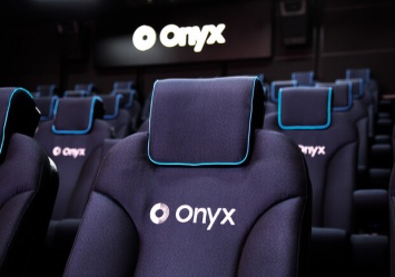 В Киеве открылся уникальный кинотеатр Miromax с залом на основе LED-технологии Samsung Onyx