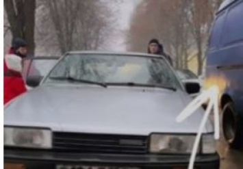 В Киеве "герой парковки" набросился на женщину с дочкой - ребенок плакал и заикался: фото