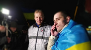 Украинский политзаключенный Шумков вернулся домой после 3 лет российской колонии