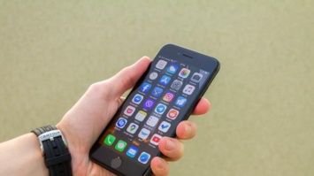 Apple разрабатывает новое поколение "бюджетных" смартфонов