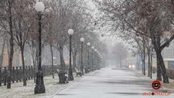 В Днепре прошел неприятный мокрый снег