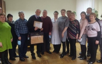 Врач из Одесской области признан старейшим хирургом Украины