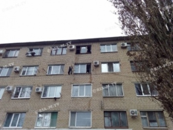 В Мелитополе на пожаре в общежитии спасли двух детей