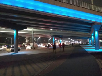 Капитально отремонтированные мосты подсветили разными цветами (фото)