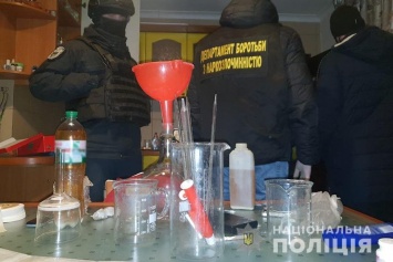 Под Киевом наркоторговцы в промышленных масштабах варили наркотики в двух частных домах