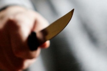 Жертва превратилась в палача: чуть не изнасилованная пенсионерка ударом ножа убила насильника