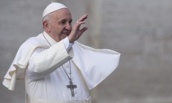 Папа Римский Франциск осудил людей, которые уехали отдыхать за границу во время карантина