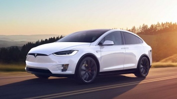 Tesla Model X, Audi E-Tron и Jaguar I-Pace сразились в дрэг-рейсинге (ВИДЕО)
