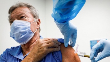 В Великобритании начинается вакцинация препаратом AstraZeneca