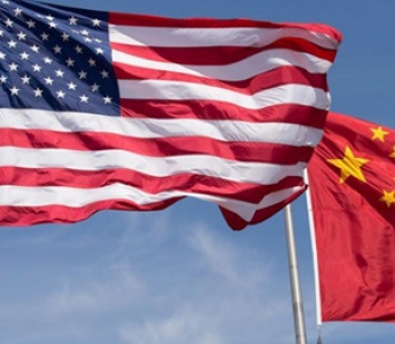 Китай грозит США ответом за санкции против платежных систем КНР