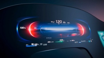 Mercedes-Benz показала 56-дюймовый сенсорную мультимедиа систему с OLED дисплеем