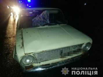 В Харькове автомобиль "ВАЗ" сбил пьяного пешехода: мужчина попал в больницу, - ФОТО