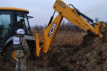 В Луганской области починили водовод возле Новотошковского