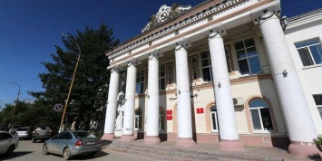 Уральский депутат получил землю возле мэрии за счет многодетной семьи