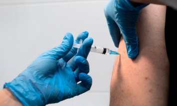 Эффективность китайской вакцины от Covid, которую планируют поставлять в Украину, оказалась ниже 60%, - СМИ