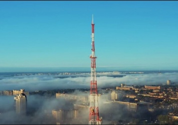 С высоты птичьего полета: как выглядит Запорожье туманное (видео)