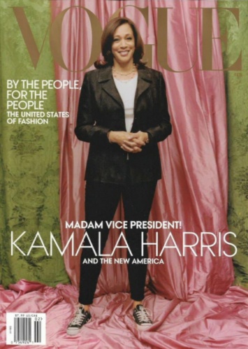 Камала Харрис снялась для обложки Vogue. Издание обвинили в том, что вице-президент вышла слишком светлокожей