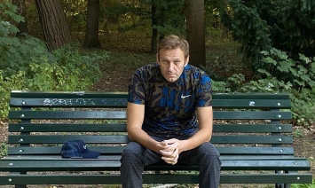 Оппозиционер Навальный возвращается в Россию