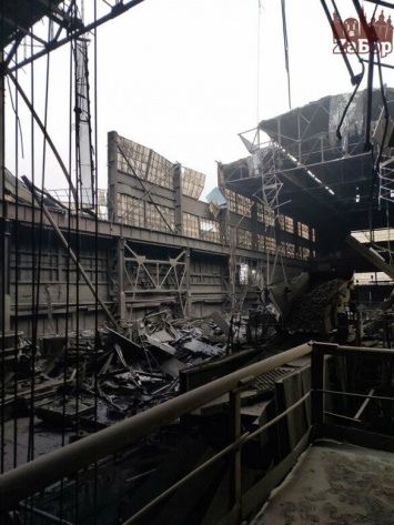 На Запорожском ферросплавном заводе прокомментировали ситуацию с обрушением кровли