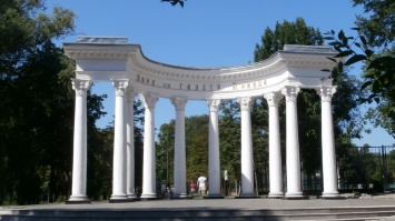 На реконструкции парка имени Мершавцева украли миллионы бюджетных денег