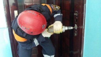 Полиция взломала дверь, чтобы зайти в дом начальника УКС Николаева