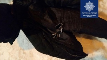 «Жулик, не воруй!» - в Днепре полицейские оперативно нашли вора куртки