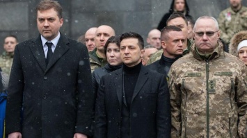 "Киборги выстояли, не выдержал бетон": Зеленский почтил память защитников Донецкого аэропорта