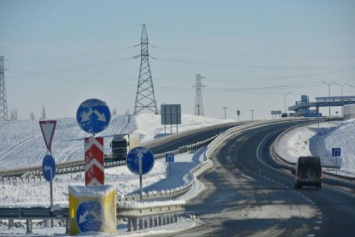 В Крыму проведут служебное расследование в отношении ответственных за уборку снега на трассе «Таврида»